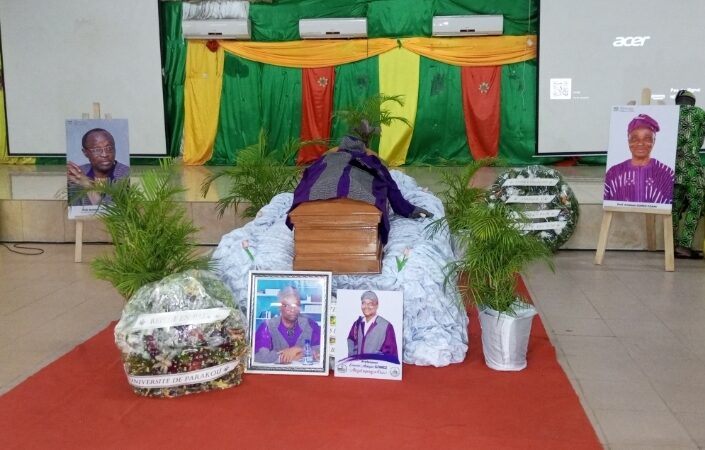 Hommages à feu prof Ansèque Coami Gomez : Eléonore Yayi Ladékan et la communauté universitaire honorent la mémoire d’un homme exceptionnel avant son inhumation