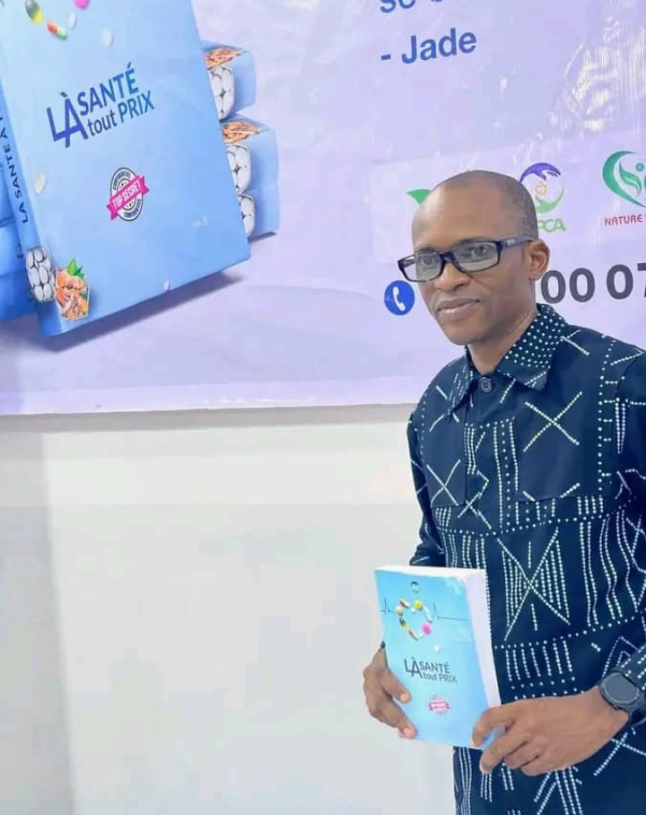 Lancement du livre la santé à tout prix : Emmanuel Wetohossou prône une médecine intégrative