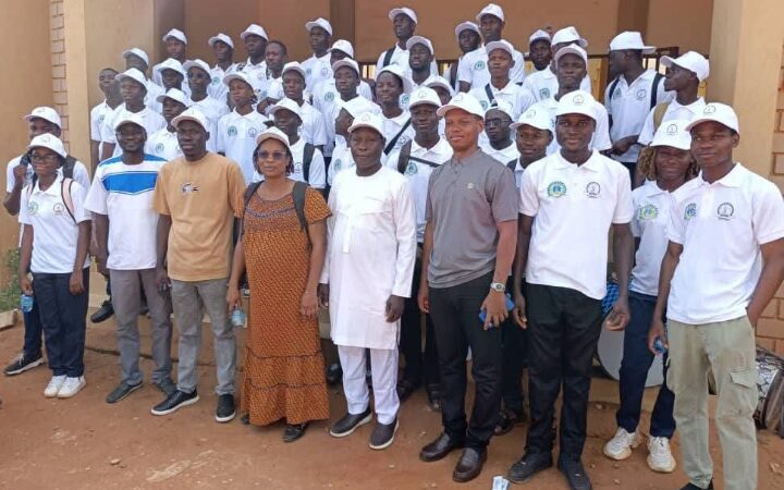 Journées Métiers et soutenances de la 5ème promotion d&rsquo;ingénieurs à l&rsquo;ENSGMM de l&rsquo;UNSTIM: Le Directeur Aliou Moussa Djibril dévoile les opportunités offertes aux jeunes diplômés de l’ENSGMM