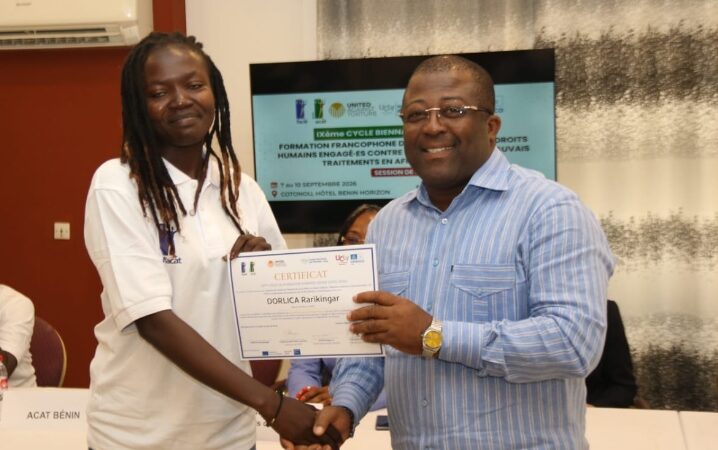 Clôture du 9ᵉ Cycle de formation Norbert Kenne à Cotonou :  20 défenseurs africains des droits humains formés sur l’interdit de la torture ont reçu leur certificat de participation